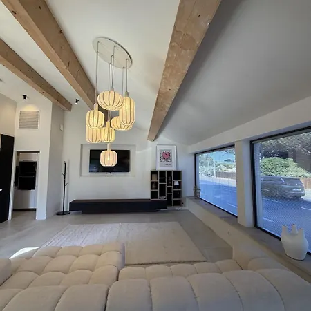 Sea-view Loft In Facing Saint-tropez *